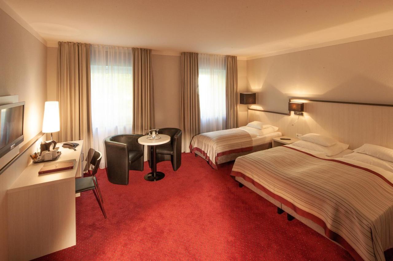 Bergers Airporthotel Memmingen Memmingerberg Екстериор снимка